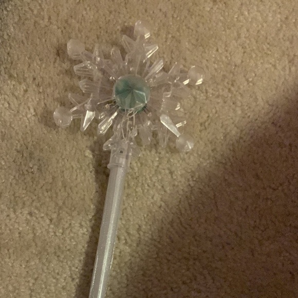 FROZEN Snowflake Wand disney costume ELSA princess -2 settings- works perfectly - Picture 4 of 5